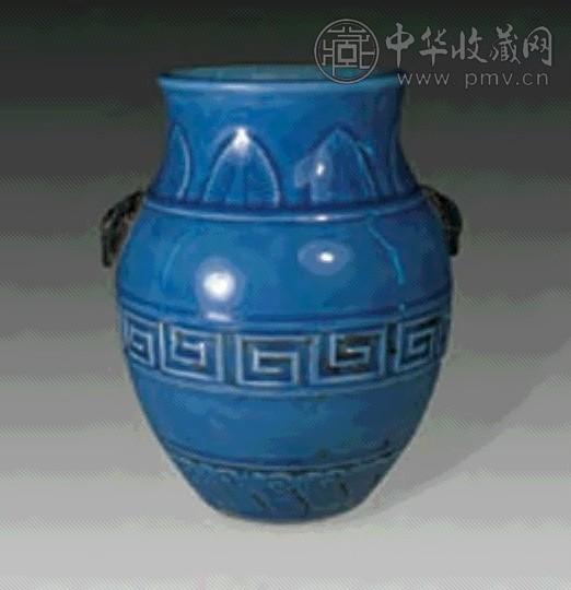 清 兰釉回纹双耳尊