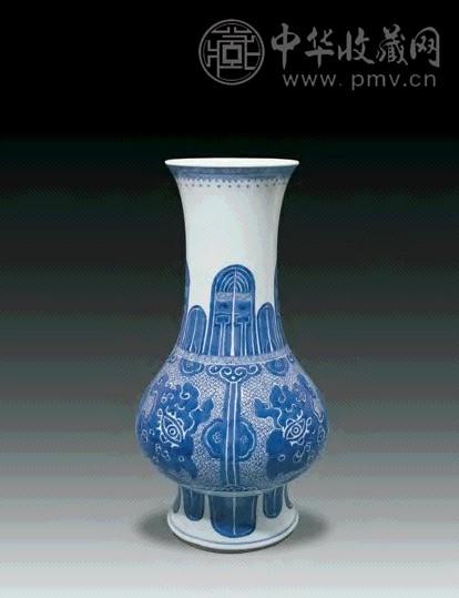 清康熙 青花仿青铜器兽面琵琶尊