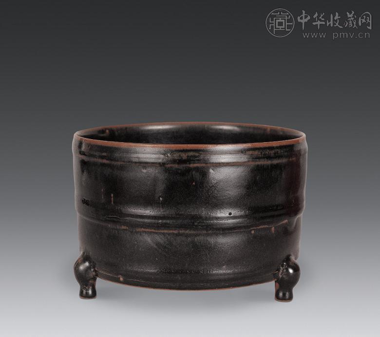 北宋 官窑 黑釉三足樽 北宋 官窑 黑釉三足樽