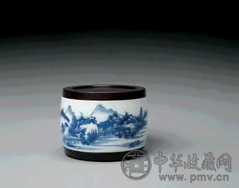 清雍正 青花山水图蟋蟀罐
