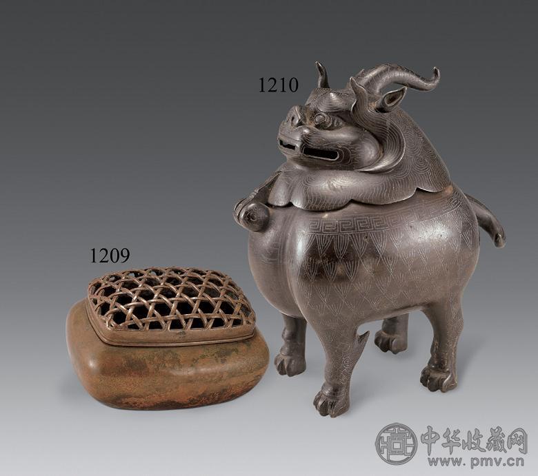 清中期 铜嵌银丝独角兽香熏