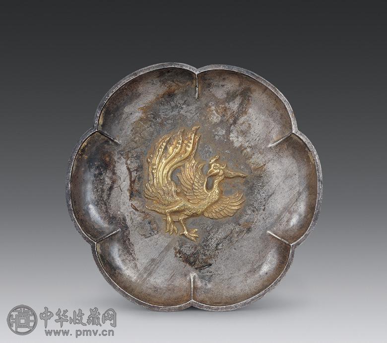 唐 银鎏金凤纹葵口盘