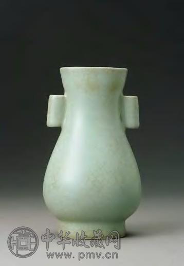 南宋 官窑贯耳琵琶尊