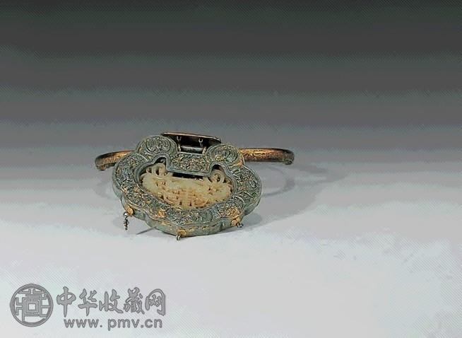 清 银嵌玉麒麟送子锁