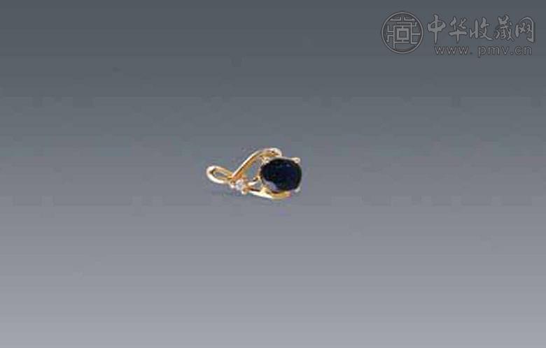 18K黄金镶蓝宝石坠
