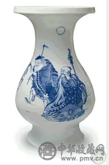 清 康熙 青花人物纹洗口琵琶尊(1件) 清 康熙 青花人物纹洗口琵琶尊(1件)