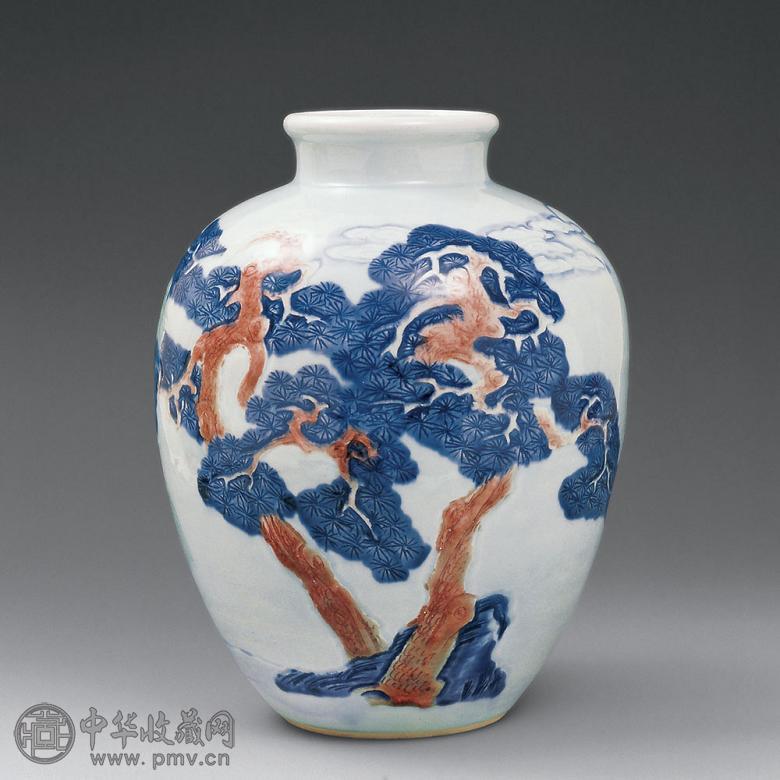 清 青花釉里红松树纹罐