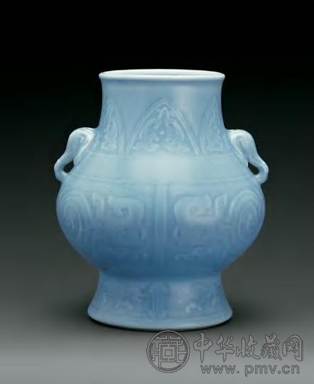 清 天青釉象耳尊