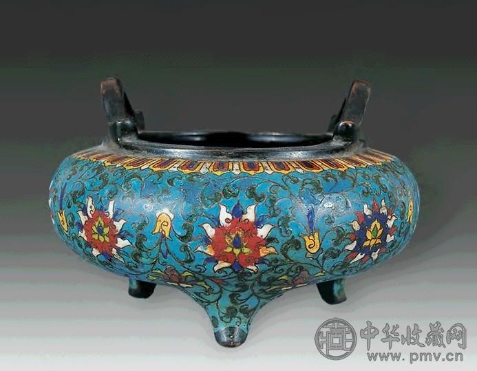 明万历 铜胎珐琅缠枝莲纹三足双耳炉