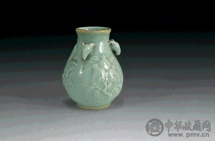 民国 青釉三羊小尊