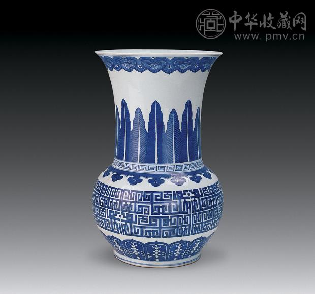 清中期 青花蕉叶纹凤尾尊