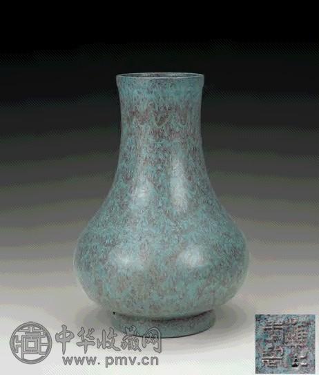 清雍正 炉钧釉汉壶尊