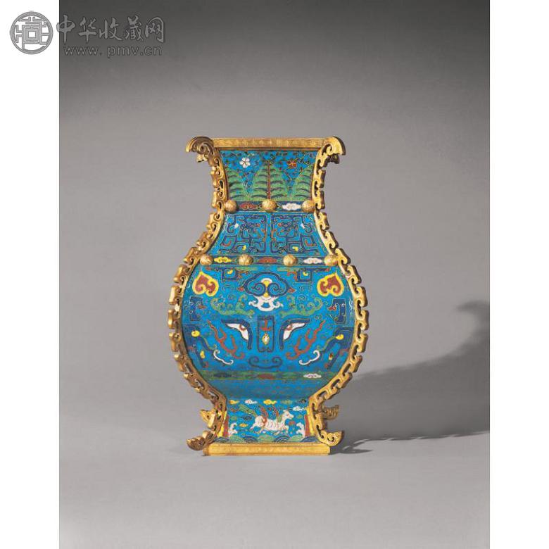清乾隆 铜胎掐丝琺瑯“双龙兽面”纹出戟方壶