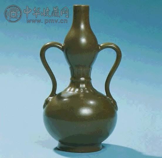 清乾隆 茶叶末釉双如意葫芦把尊