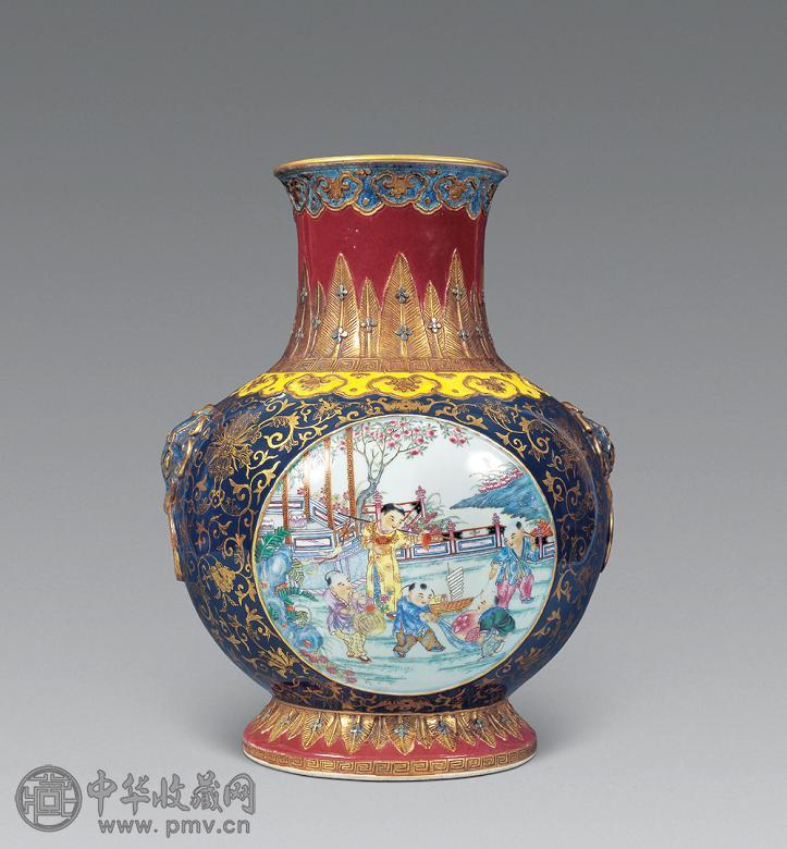 民国 霁蓝描金开光粉彩婴戏图象耳尊 民国 霁蓝描金开光粉彩婴戏图象耳尊