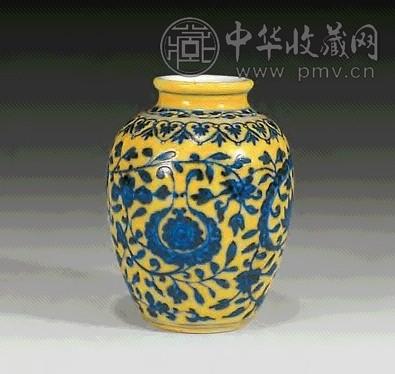 清雍正 黄地青花花卉小罐