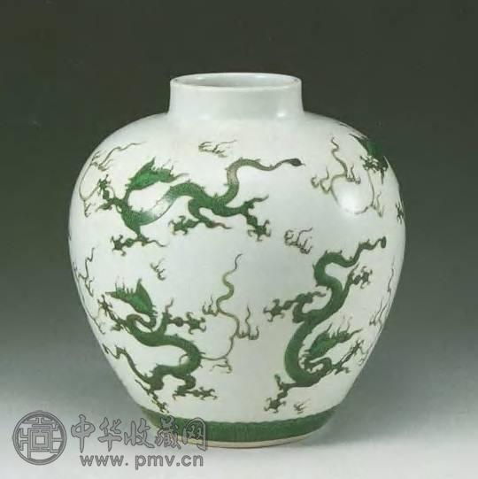 清雍正 白釉绿龙罐
