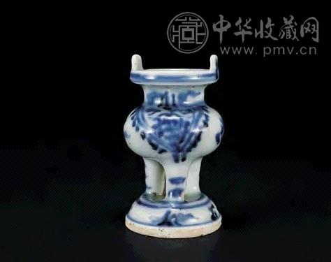 明弘治 青花花卉纹小香炉