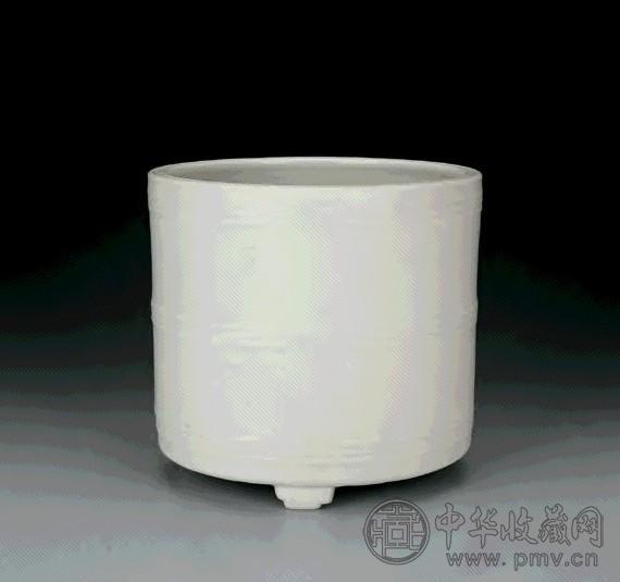 清康熙 白釉弦纹奁式炉