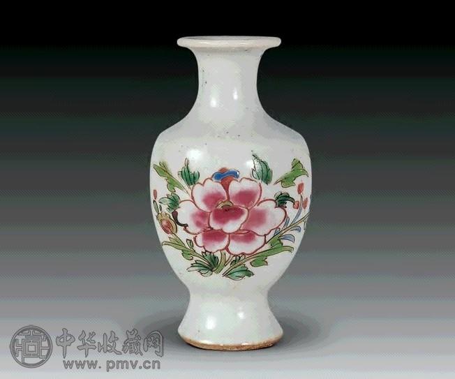 清雍正 粉彩牡丹花纹观音尊