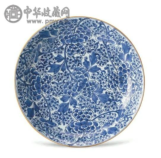 清康熙 青花缠枝牡丹纹盘