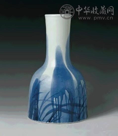 青花秋风远山图尊