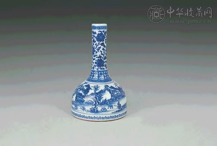 清乾隆 青花山水小马蹄尊