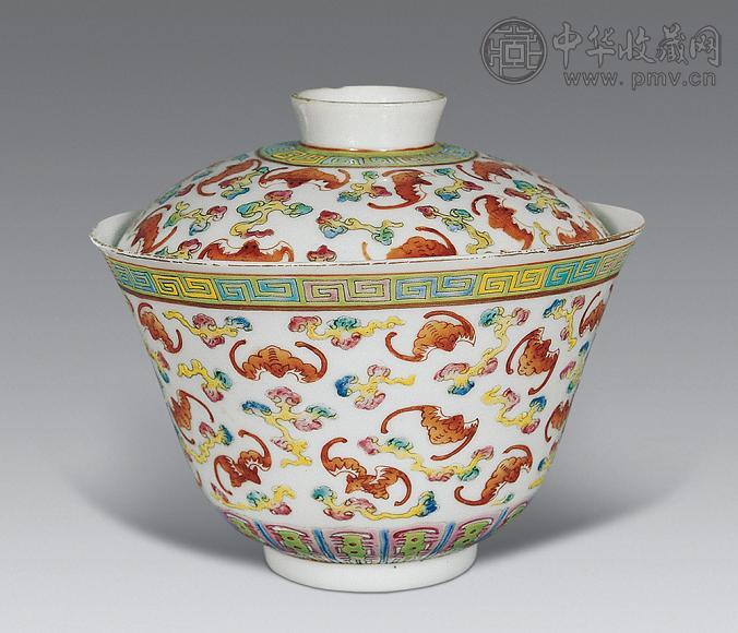 清光绪 粉彩云蝠盖碗