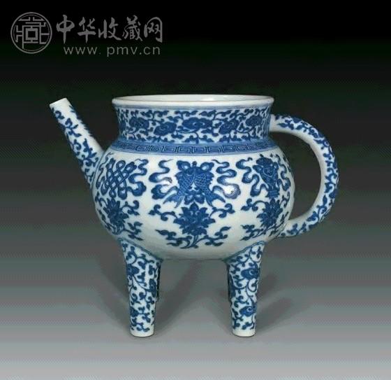 清道光 青花缠枝托八宝盎壶