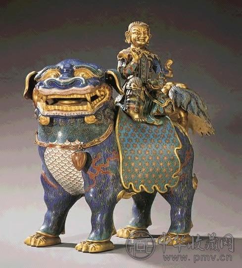 清乾隆 掐丝琺瑯鎏金胡人骑狮摆件