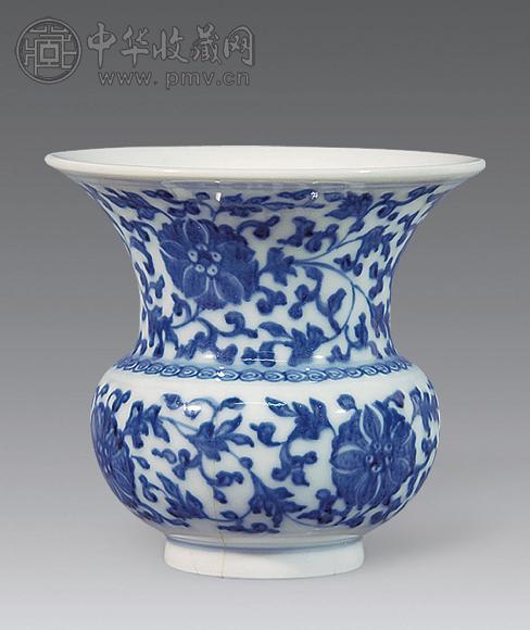 清乾隆 青花缠枝莲纹渣斗