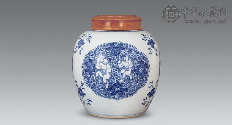 清康熙 青花路路青莲纹罐