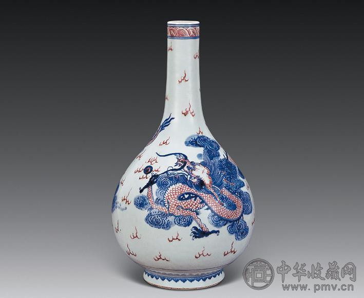 清乾隆 青花釉里红龙纹瓶