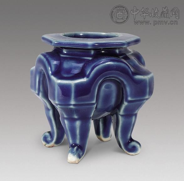 十九世纪 蓝釉六角小炉