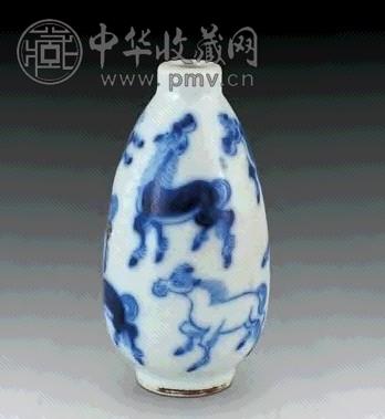 清 青花加紫八骏图鼻烟壶