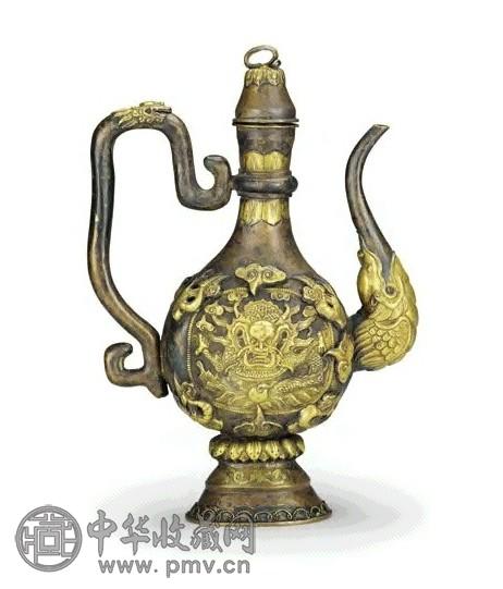 明 铜鎏金浮雕龙纹执壶