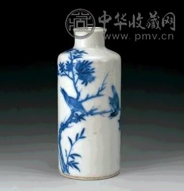 清 素云道人款青花花鸟纹鼻烟壶