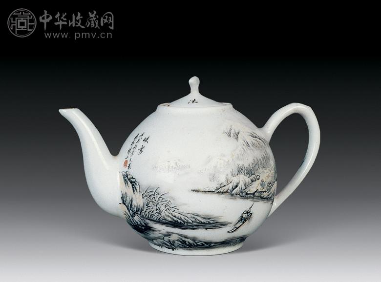 民国 粉彩雪景山水壶