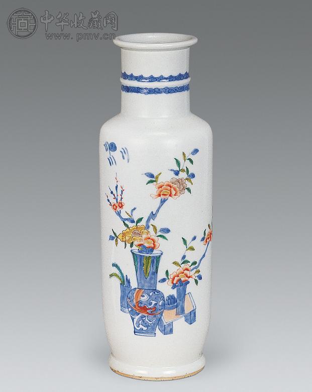 清 青花粉彩花卉纹棒槌瓶