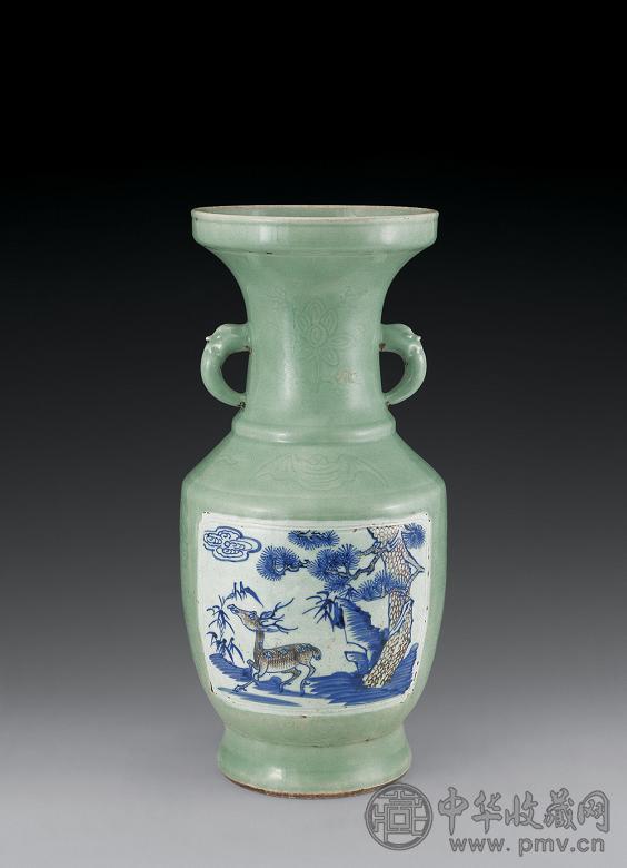 清乾隆 豆青开光青花加紫松鹤延年纹瓶