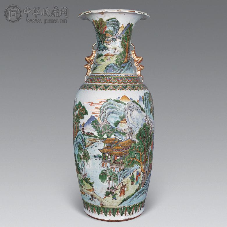 清中期 五彩山水人物大瓶