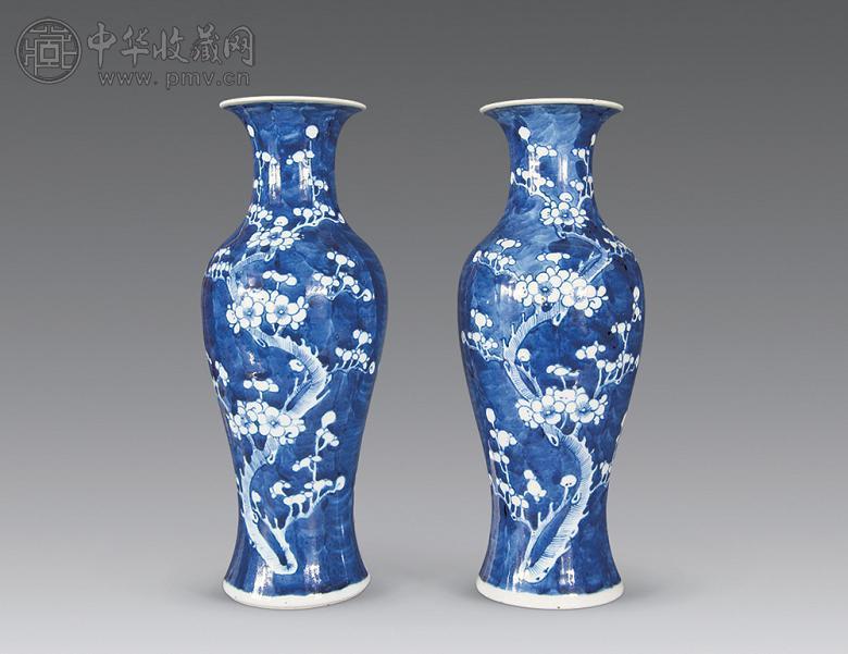 清光绪 青花冰梅纹观音瓶(1对)