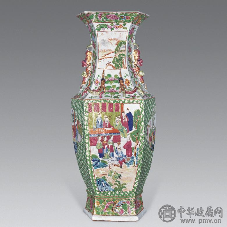 清中期 粉彩人物兽耳六方瓶