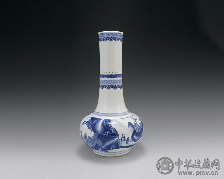 清康熙 青花开光人物纹长颈瓶