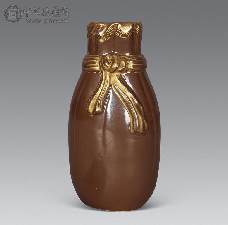 清晚期 酱釉描金包袱瓶