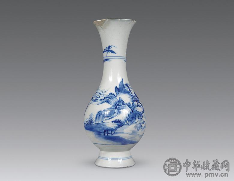清康熙 青花山水纹琵琶瓶