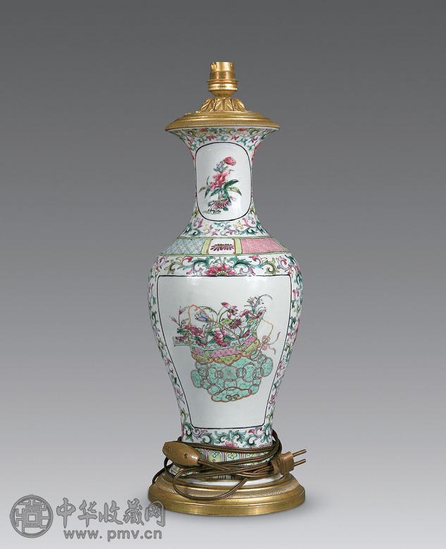 清中期 粉彩缠枝开光花卉纹瓶