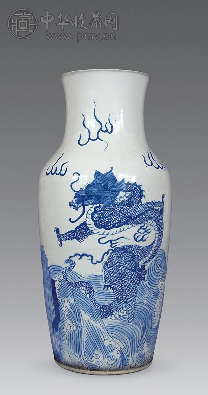 清 青花海水龙纹瓶