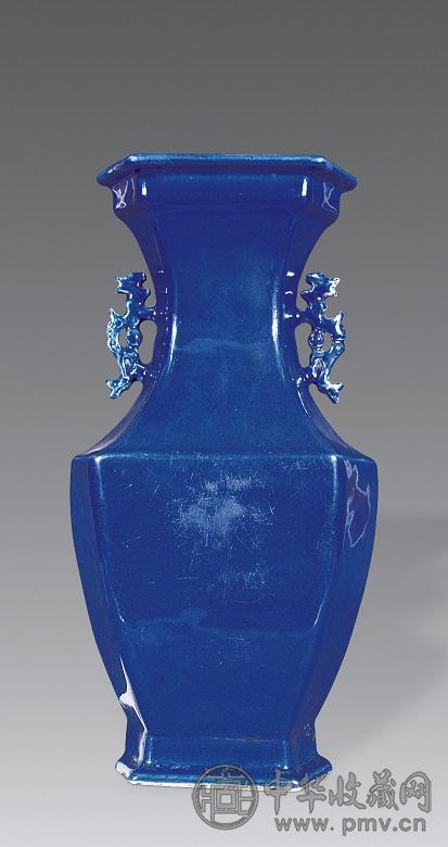 清乾隆 祭蓝釉双耳六方瓶