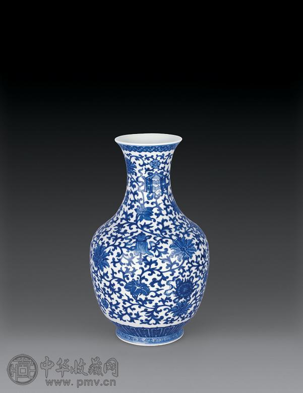 清代 青花八吉祥寿字纹瓶